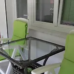 Myrjam * באסקה