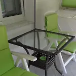 Myrjam באסקה