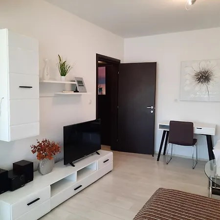 Myrjam Baška