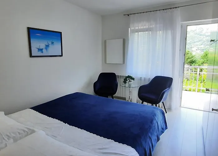 Myrjam Apartment