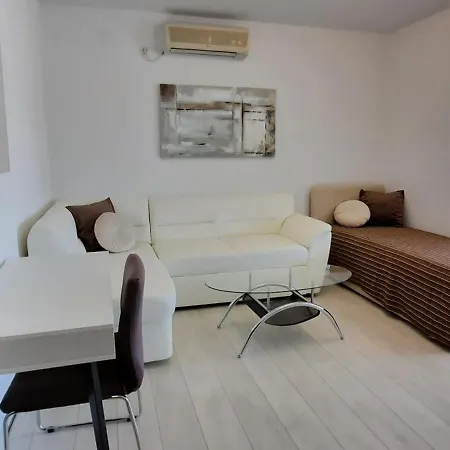 Myrjam Apartament Baška